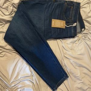 Madewell Roadtripper Jeans